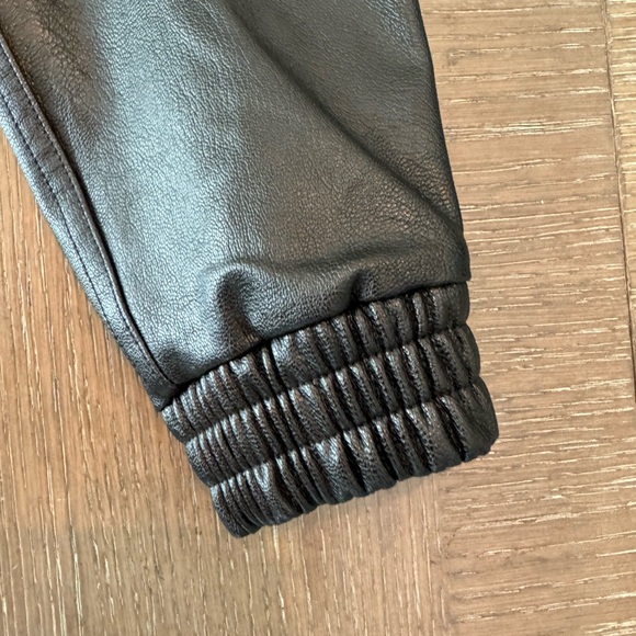Spanx Faux Leather Jogger Black Sz S - Picture 4 of 5